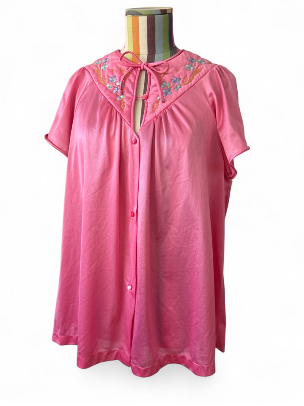 Vintage Vanity Fair Embroidered Sleep Nighty Top